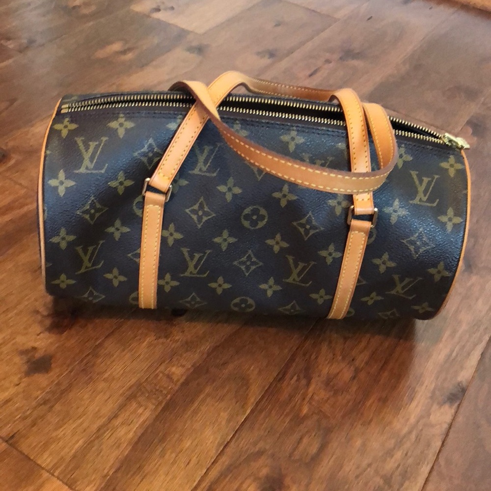 Authentic Louis Vuitton Pappilon Bag